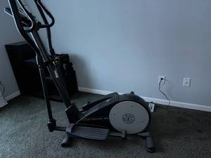 lot 13D image: Golds Gym Stride Trainer 380
