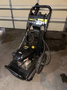 lot 15 image: Brute 2200 PSI Pressure Washer