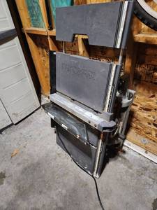 lot 22 image: Craftsman Folding Table Saw and Craftsman Collapsible Trash Container