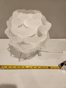 lot 40 image: Modern Geometric Table Lamp