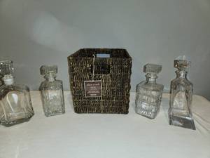lot 57 image: Vintage Glass Decanter Set with Basket