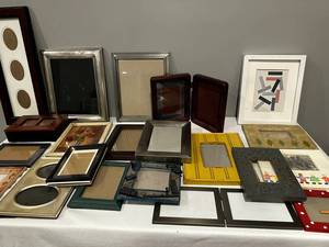 lot 61 image: Variety Picture Frame Collection