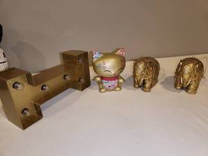 lot 63 image: Gold Decor Set Letter, Cat, Elephants