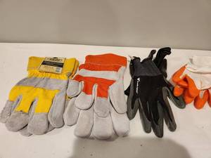 lot 73 image: Mens Work Gloves Assorted Lot