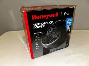 lot 129 image: Honeywell TurboForce Fan