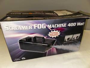 lot 130 image: Fitco Screamer Fog Machine 400W