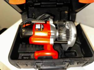 lot 134 image: Black & Decker 2 HP Plunge Router