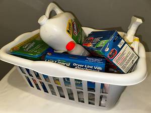 lot 135 image: Home Cleaning Supplies Bundle