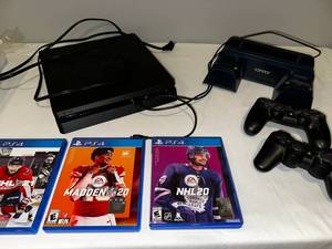 lot 175 image: Sony PS4 Console with 4 EA Sports Games