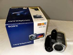 lot 190 image: Sony Handycam DCR-SR85 Camcorder