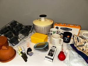 lot 202 image: Kitchenware & Home Essentials Lot