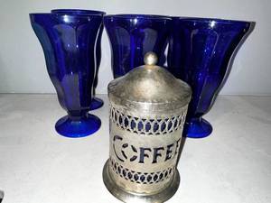 lot 210 image: Vintage Coffee Canister & Goblets Set