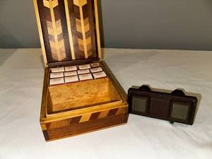 lot 214 image: Vintage Stereoscope Viewer Set with Box