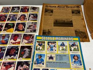 lot 221 image: Vintage Baseball Memorabilia Collection