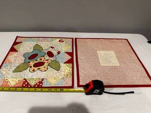 lot 235 image: Handcrafted Quilt Panel Harvest Bouquet