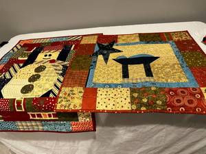 lot 237 image: Handcrafted Quilted Wall Hangings