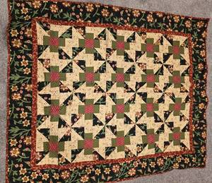lot 246 image: Handmade Floral Quilt