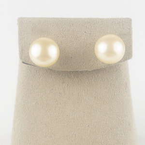 Hamilton Freshwater Pearl Sterling Silver Stud Earrings .