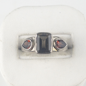 Garnet &amp Smokey Quartz sterling Silver Ring. Size 7 - 7.25.