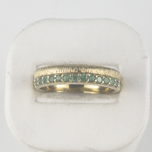 Michelle Albala Emerald &amp Brushed Duo Vermeil Band Estimated Replacement Value $300, Set With Emerald. Size 11 - 11.25.