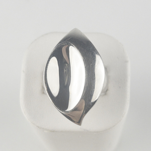 Charles Garnier  Large Reflective Leaf Sterling Silver Ring. Size 10.5 - 10.75.