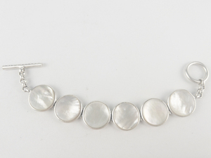 Kenneth Cole Reaction Mother Of Pearl Silver Plated Circle Link Bracelet.