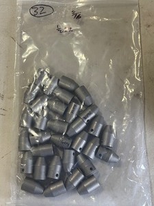 lot 8 image: 32 - 516 Impact Sockets 12 Drive