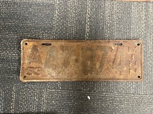lot 4 image: 1933 Minn License Plate