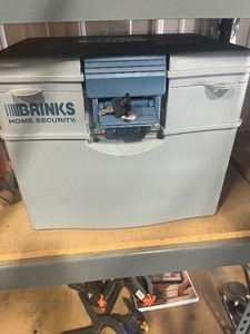 lot 43 image: Brinks Safe