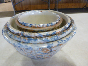 Set of 5 Vintage Ceramic Bowls
