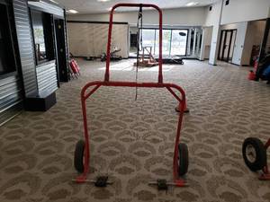 lot 9 image: Snow mobile Sled Dollie