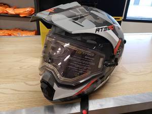 lot 36 image: Scorpion Cold Weather Helmet with heated shield - WhitGrayBlack - 3XL
