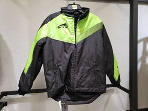 lot 67 image: Artic Cat Advantage Jacket - Green - YOUTH C14