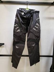 lot 102 image: Fly Racing Snow Pant - Black - Size 44