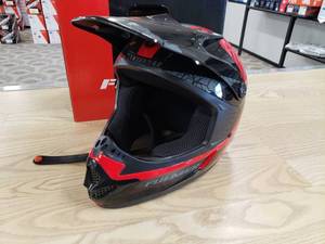 lot 143 image: Fulmer 253 FJ2 Helmet - RedBlack - YOUTH LARGE