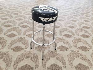 lot 18 image: Fly Racing Stool 32 inches high