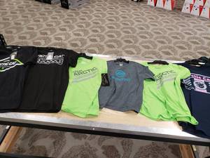 lot 202 image: Medium T-Shirts