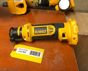 lot 463 image: Dewalt Cordless Cut Out Tool