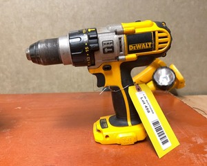 lot 458 image: Dewalt 18 Volt Cordless Hammer Drill 12 Inch
