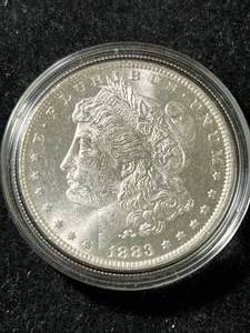 1883-O US MORGAN SILVER DOLLAR IN AIRTITE