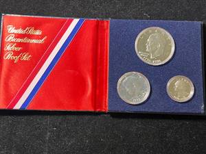 US BICENTENNIAL SILVER PROOF SET