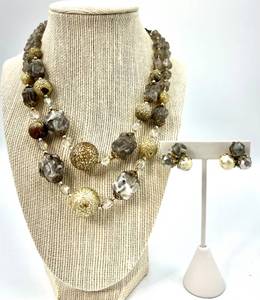 lot 46 image: Vintage Necklace and Earrings Set with Vogue Clip-On Earrings