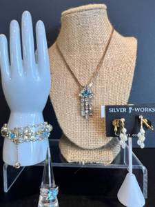 lot 59 image: Collection of Gold and Blue Stone Jewelry Pieces - Necklace, Bracelet, Earrings, and Ring with Freshwater Pearl Accents
