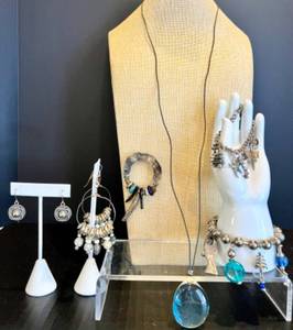 lot 78 image: Collection of Handmade Silver Jewelry with Beaded Accents