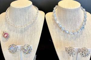 lot 87 image: Set of Vintage Aurora Borealis Beaded Necklaces and Rhinestone Brooches including LAGUNA & LISNER