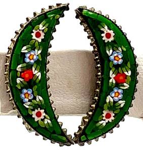 lot 141 image: Vintage Italian Micro Mosaic Floral Screw-Back Earrings Set