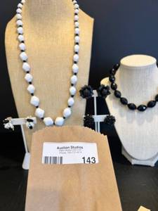 lot 143 image: Vintage Eisenberg Necklace with Pakula and Marvella Earrings Set