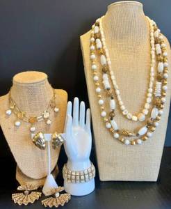 lot 168 image: Collection of Gold and White Beaded Jewelry Set with 4 Necklaces, and Earrings featuring Mother of Pearl pieces