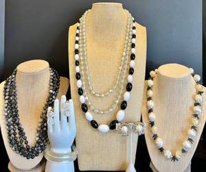 lot 170 image: Collection of Beaded Necklaces, Bracelet and Earrings Including Japan Pieces