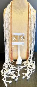 lot 181 image: Elegant White Beaded Jewelry Set with Necklaces and Earrings